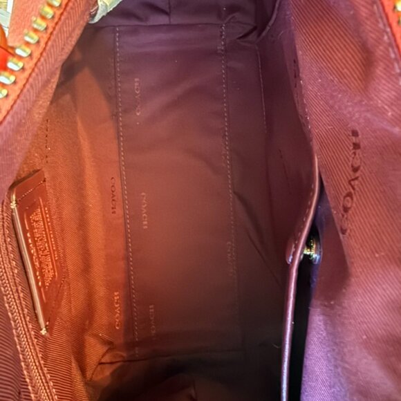 Stunning Coach Elise coral satchel - Picture 10 of 11